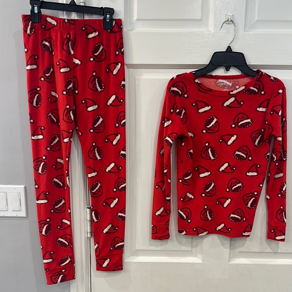 Cat & Jack Girls Santa Hat Pajama Set Size 12